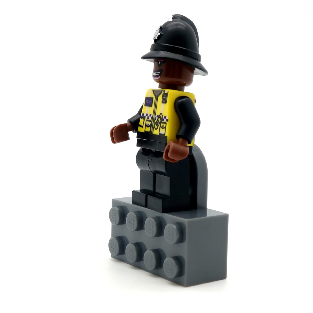 LEGO Magnet for displaying your minifigure