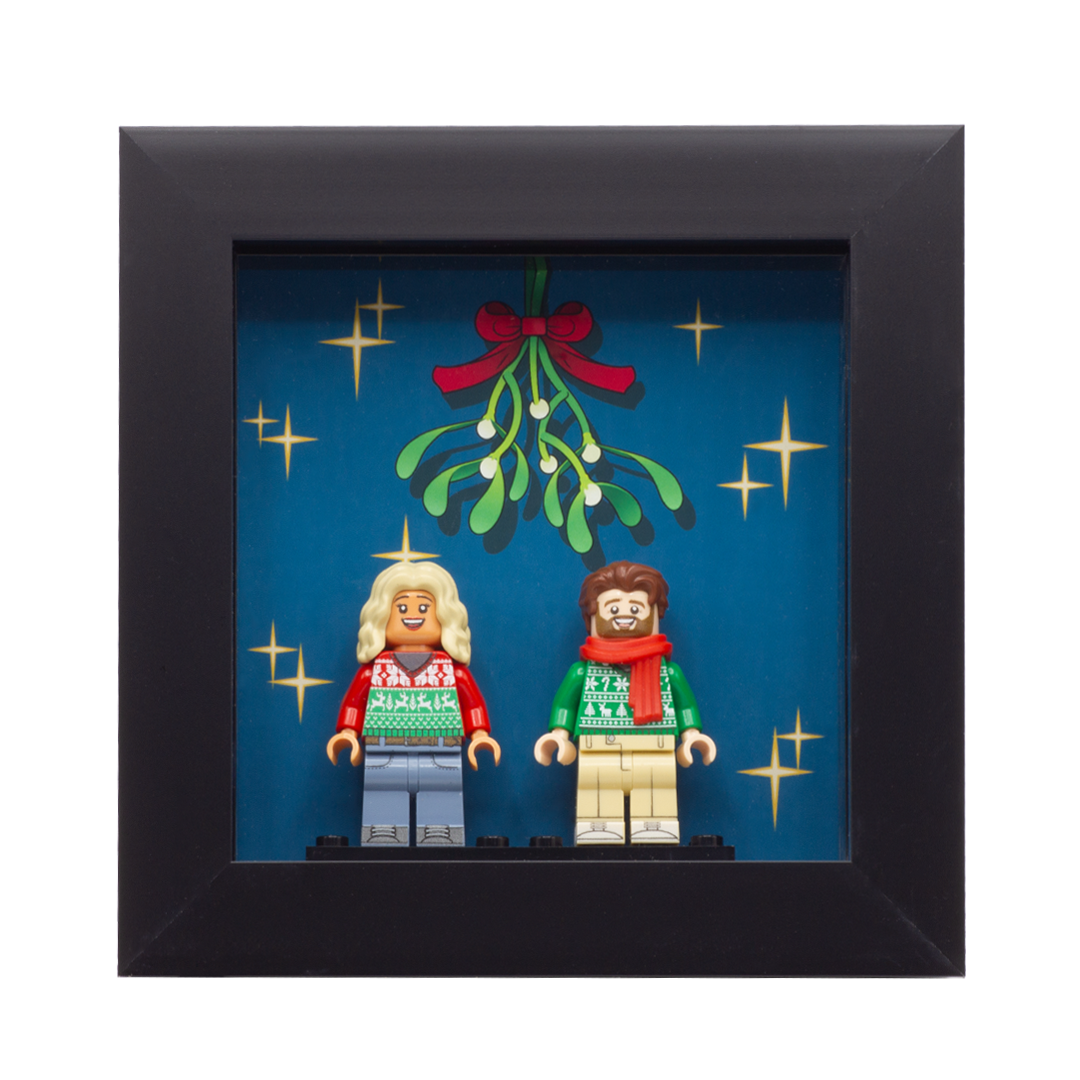 Mistletoe Couples Frame - Custom Minifigure Display – Minifigs.me