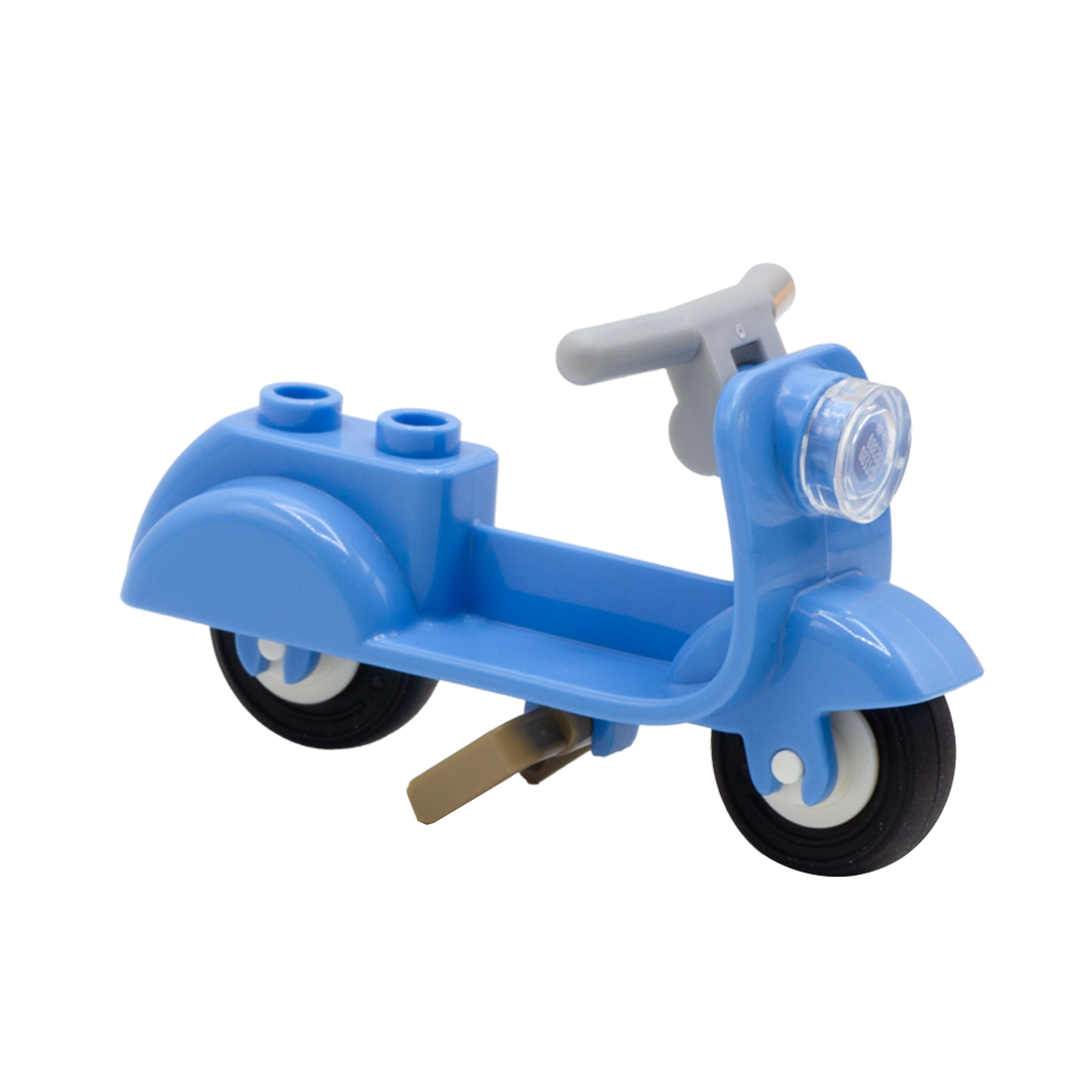 LEGO Minifigure Vespa Scooter