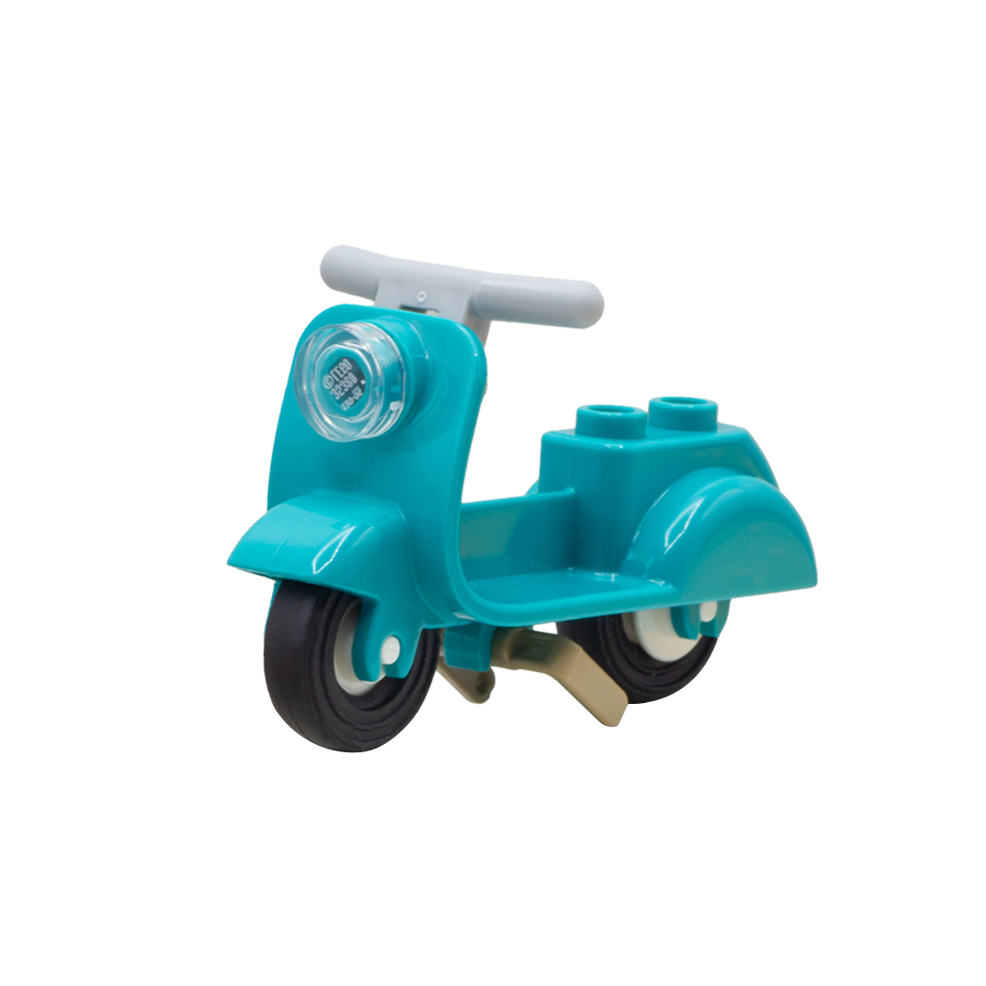 LEGO Minifigure Vespa Scooter