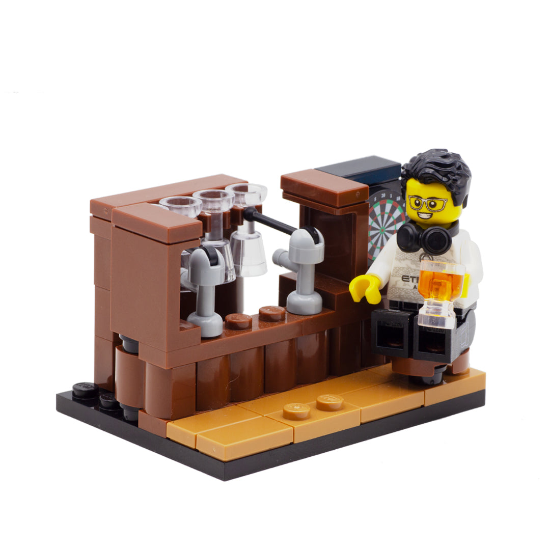 Pub Bar with dart board - Custom LEGO Minibuild 